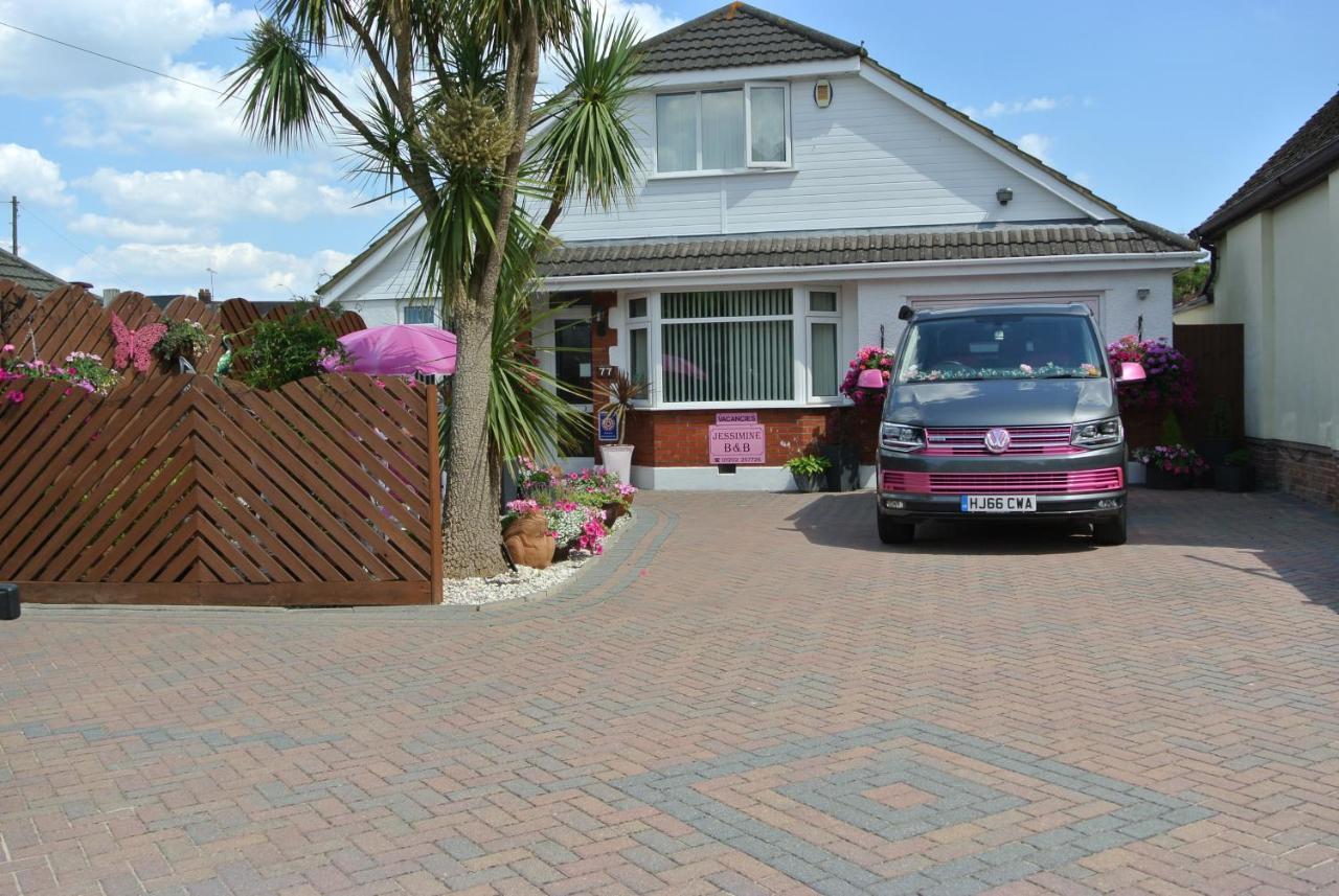 Coast 77 B&B Poole Extérieur photo